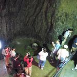 ひんやり鍾乳洞を散策