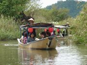 穏やかな水の流れの水郷めぐり