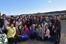 蓬莱橋で記念撮影