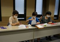 千羽鶴をつなぐ主婦の会幹事