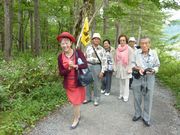 上高地を散策中