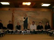 挨拶をする伊藤支部長(中央)