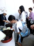 味噌掬いに挑戦