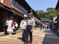 ひがし茶屋街を散策中です