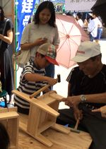 真剣な様子のちびっ子