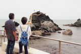 夫婦岩のように……
