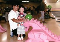 お父さんとストライク狙うよ