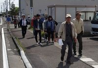 食後のウォーキングです