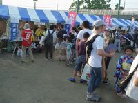 ブース前は長蛇の列