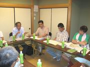 熱心な議論がされている支部会