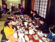 皆さんモクモクと食べています