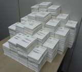 &nbsp;集約されたハガキの山