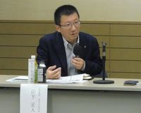 力の入った講義をする全建総連山下教宣部長