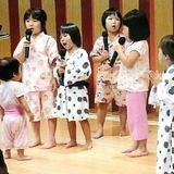 子ども達の可愛い熱唱