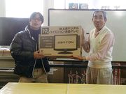 &nbsp;優勝の椙村さん（左）